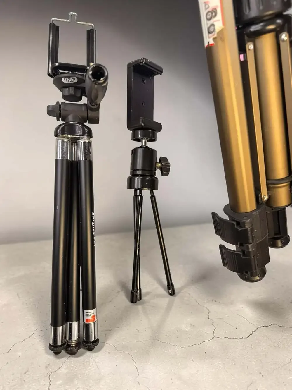 Dynex Camera Tripod Bundle with Targus TG-42TT Mini Tripod, Selfie Stick, and 3-